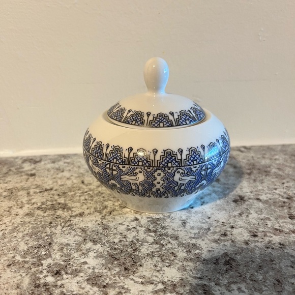 Punto Assisi Trinket Box - Picture 2 of 7